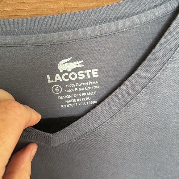 Lacoste v-neck soft Pima cotton blue gray t-shirt size 6 - Picture 2 of 5